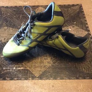 Brave lime green and grey soccer cleats sz 8 mens